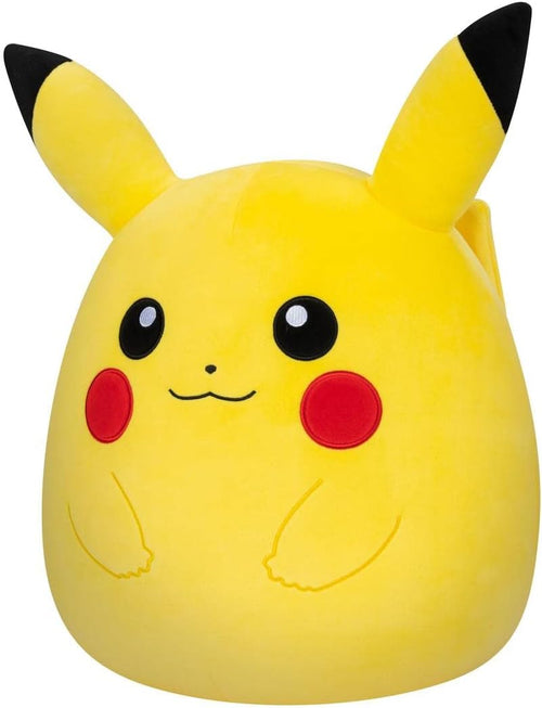 Profil de la peluche Pikachu Squishmallows montrant sa forme arrondie et moelleuse