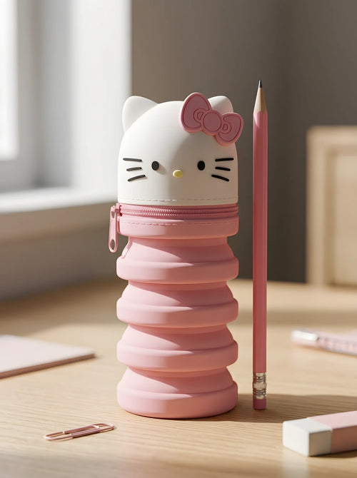 Gros plan sur les détails : Trousse Hello Kitty Scolaire Rose - Rangement Crayons et Stylos