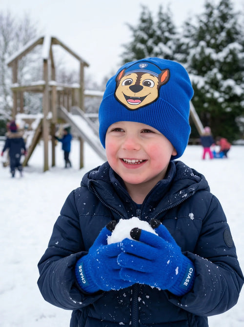 Bonnet et gants Pat' Patrouille enfant en situation d'utilisation