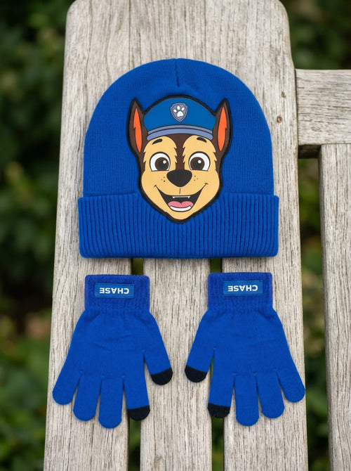 Bonnet et gants Pat' Patrouille enfant mis en scène dans un décor du quotidien