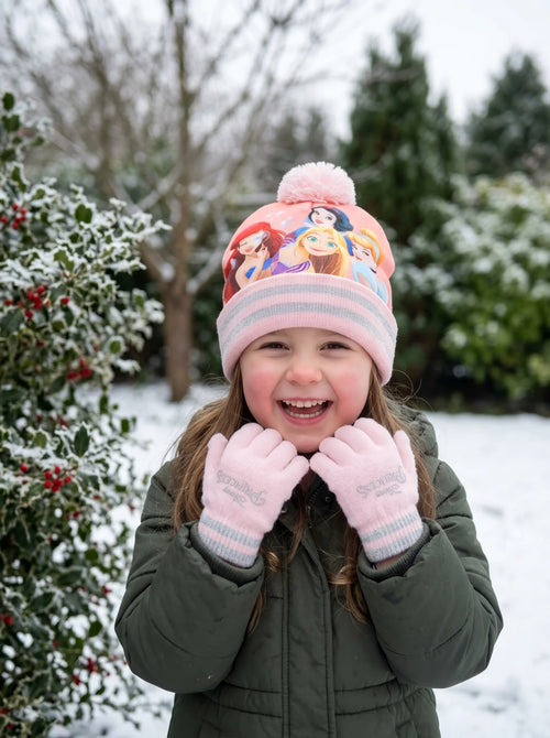 Bonnet et gants Princesses Disney fille en situation d'utilisation