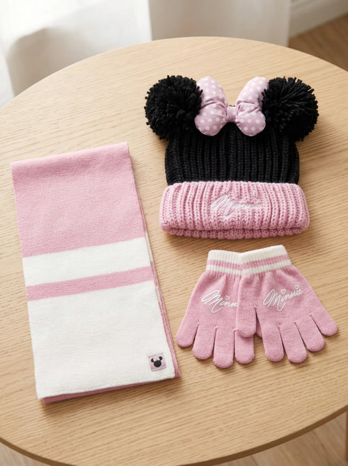 Bonnet mis en scène dans un décor du quotidien