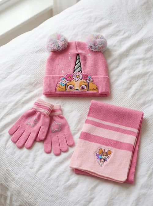 Bonnet mis en scène dans un décor du quotidien
