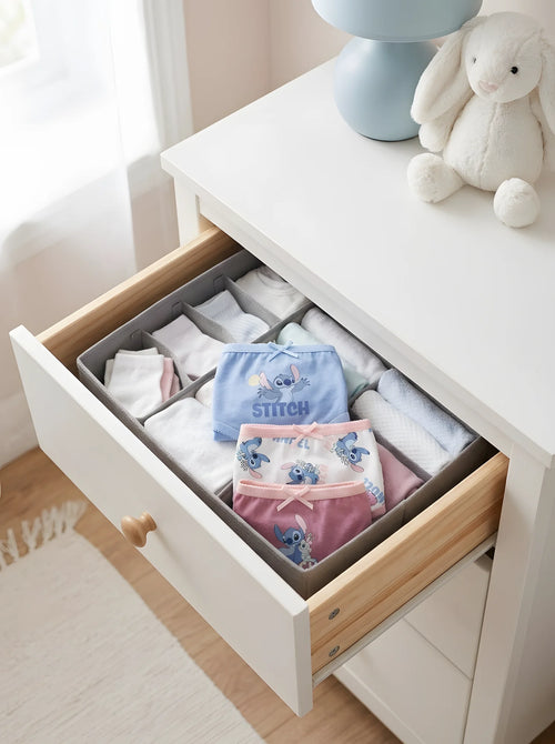 Lot de 3 Culottes Stitch Fille rangé dans un tiroir de commode