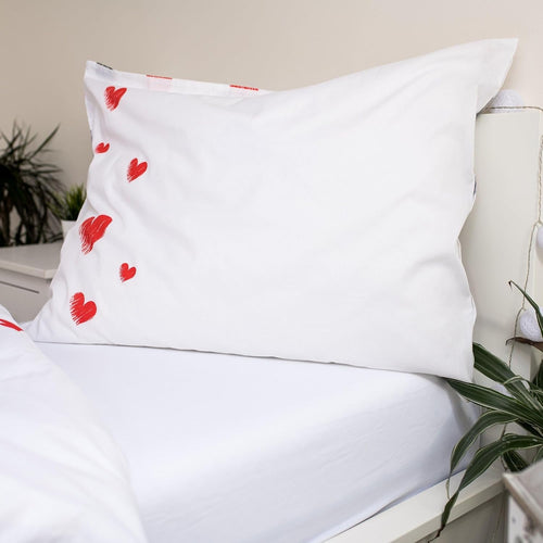 Détail de la fermeture éclair discrète sur la housse de couette en coton