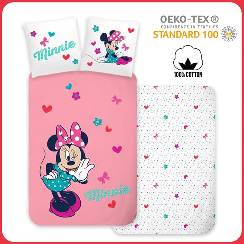 Mise en scène de la parure Minnie Mouse dans une chambre d’enfant aux tons roses