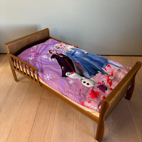 Parure de lit La Reine des Neiges avec Elsa, Anna et Olaf sur housse de couette pour lit bébé