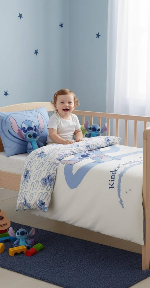 Vue détaillée de la taie d’oreiller 40x60 cm avec personnage Stitch souriant