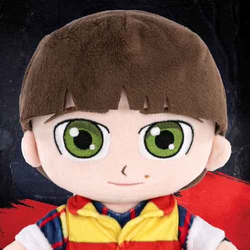 Peluche Will Stranger Things posée en décoration, idéale pour chambre d’enfant ou de fan
