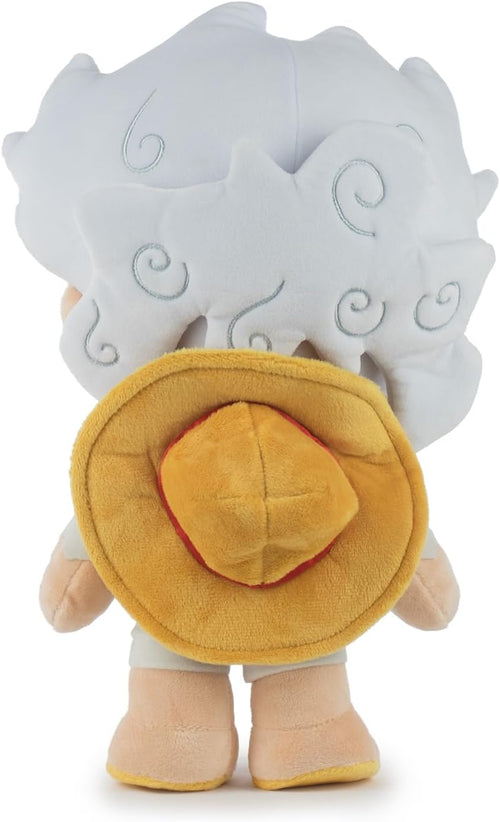 Détail du corps de la peluche Luffy Gear 5 montrant la tenue et les finitions textiles