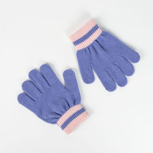 Détail du snood Stitch montrant la maille douce et le dessin coloré