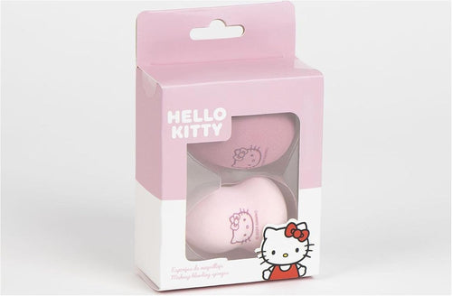 Éponge de maquillage Hello Kitty tenue en main pour illustrer la taille compacte