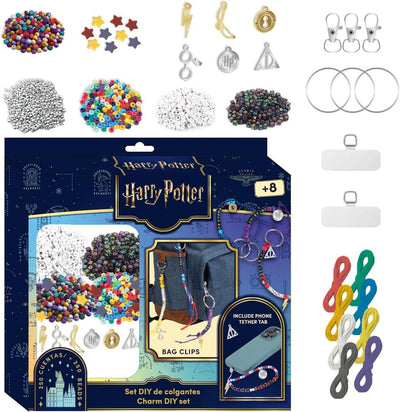 Coffret DIY Harry Potter avec perles colorées, lettres et breloques Poudlard pour créer un bag clip