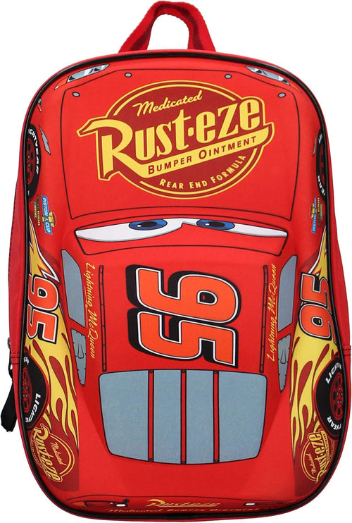 Gros plan sur le motif Lightning McQueen champion Piston Cup avec effet 3D détaillé