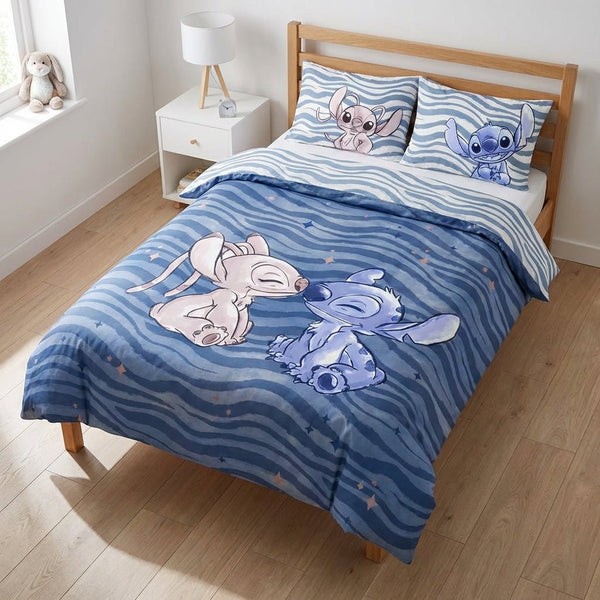 Parure de lit Stitch & Angel Vagues réversible 100x135 + taie 40x60 cm – Bleu coton