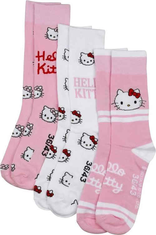 Chaussettes roses Hello Kitty tubulaires posées à plat sur fond clair