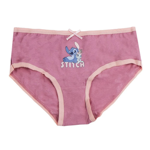 Pack de 3 culottes Stitch présentées sur cintre avec emballage